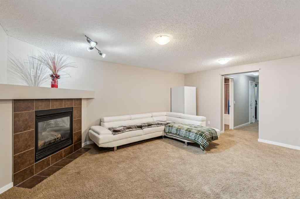 MLS® A2267349 - 22 Auburn Bay View SE in Auburn Bay Calgary, Residential
