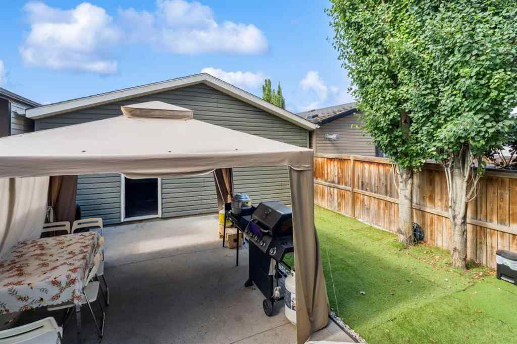 MLS® A2267349 - 22 Auburn Bay View SE in Auburn Bay Calgary, Residential