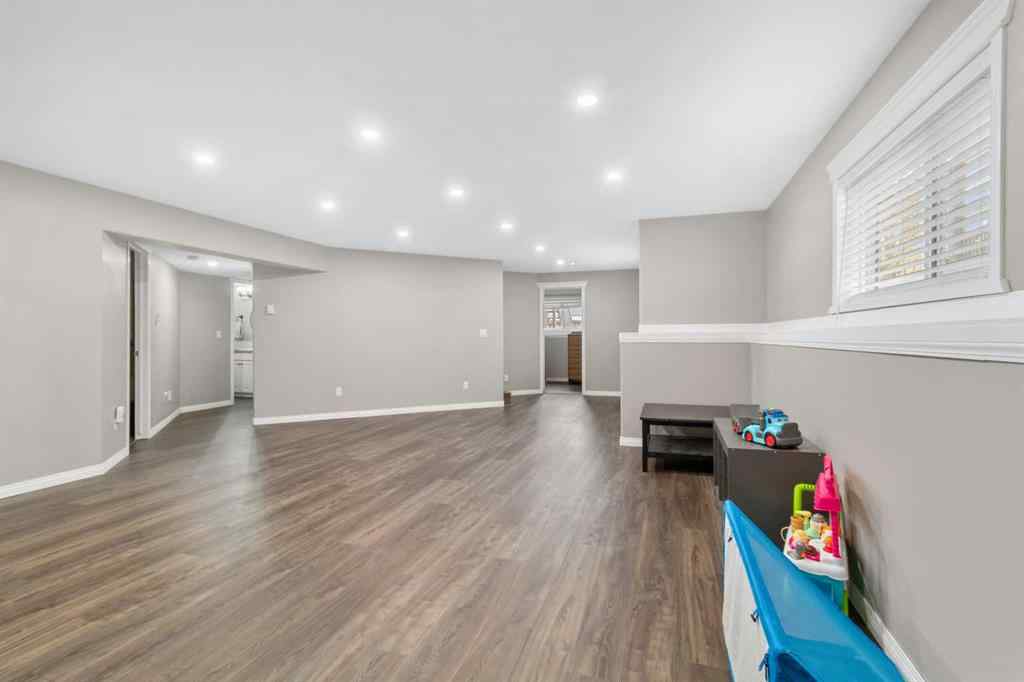 MLS® A2267350 - 10 Fawn Meadows Crescent   in Fawn Meadows Delburne, Residential