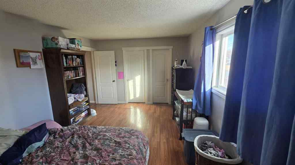MLS® A2267351 - 10905 91 Street  in Lower West Peace Peace River, Residential