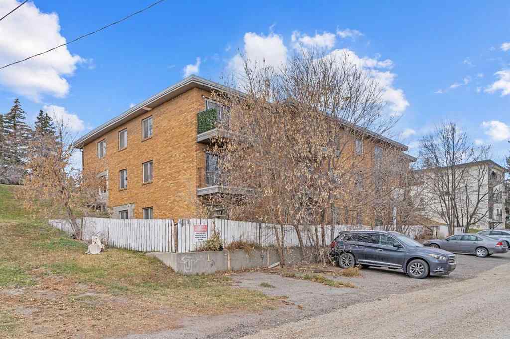 MLS® A2267352 - Unit #205 4328 4 Street NW in Highland Park Calgary, Residential