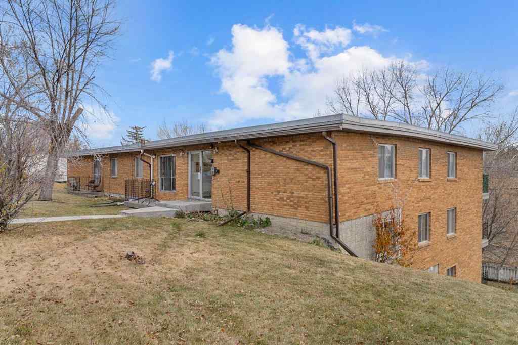 MLS® A2267352 - Unit #205 4328 4 Street NW in Highland Park Calgary, Residential