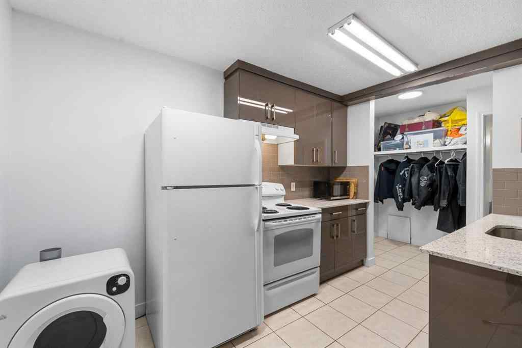 MLS® A2267352 - Unit #205 4328 4 Street NW in Highland Park Calgary, Residential