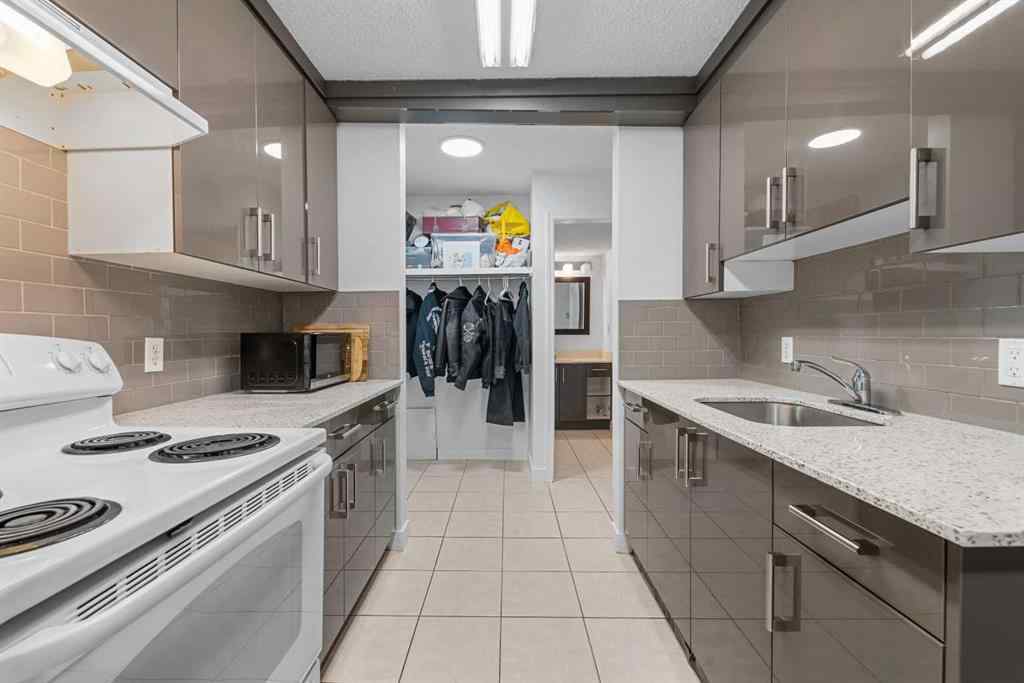 MLS® A2267352 - Unit #205 4328 4 Street NW in Highland Park Calgary, Residential