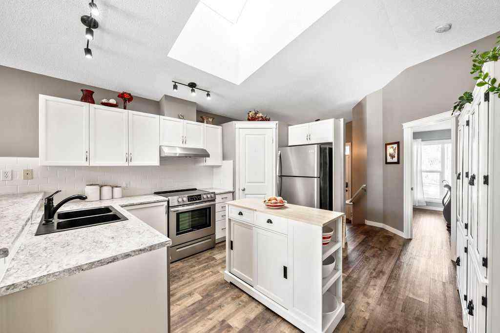 MLS® A2267355 - 101 Prestwick Avenue SE in McKenzie Towne Calgary, Residential