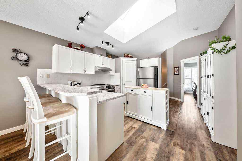 MLS® A2267355 - 101 Prestwick Avenue SE in McKenzie Towne Calgary, Residential
