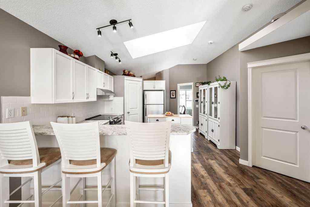 MLS® A2267355 - 101 Prestwick Avenue SE in McKenzie Towne Calgary, Residential