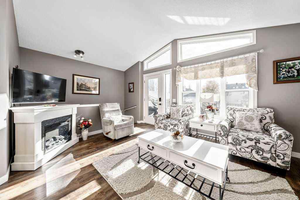 MLS® A2267355 - 101 Prestwick Avenue SE in McKenzie Towne Calgary, Residential