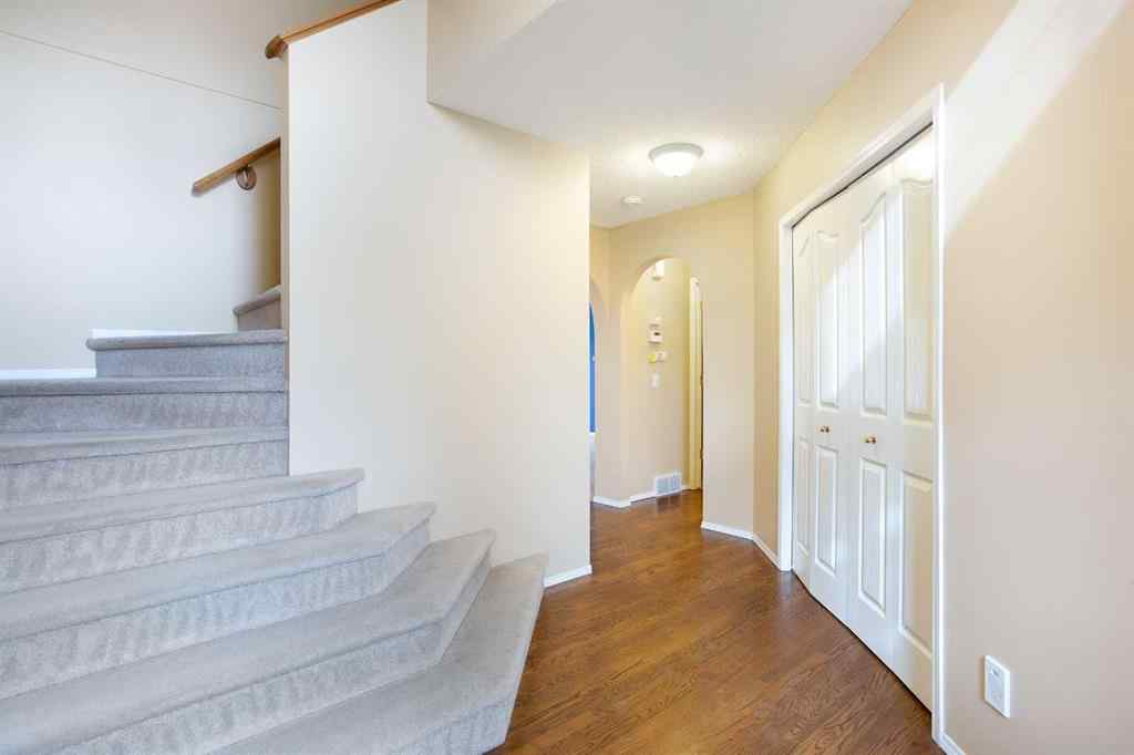 MLS® A2267356 - 29 Spring Crescent SW in Springbank Hill Calgary, Residential