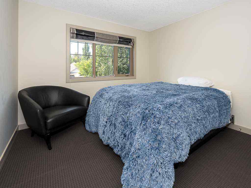 MLS® # A2267358 - 91 Discovery Ridge Boulevard SW in Discovery Ridge Calgary, Residential Open Houses