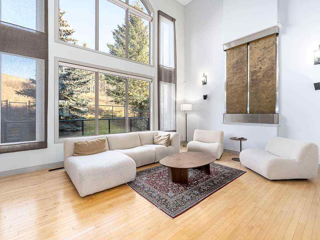 MLS® # A2267358 - 91 Discovery Ridge Boulevard SW in Discovery Ridge Calgary, Residential Open Houses