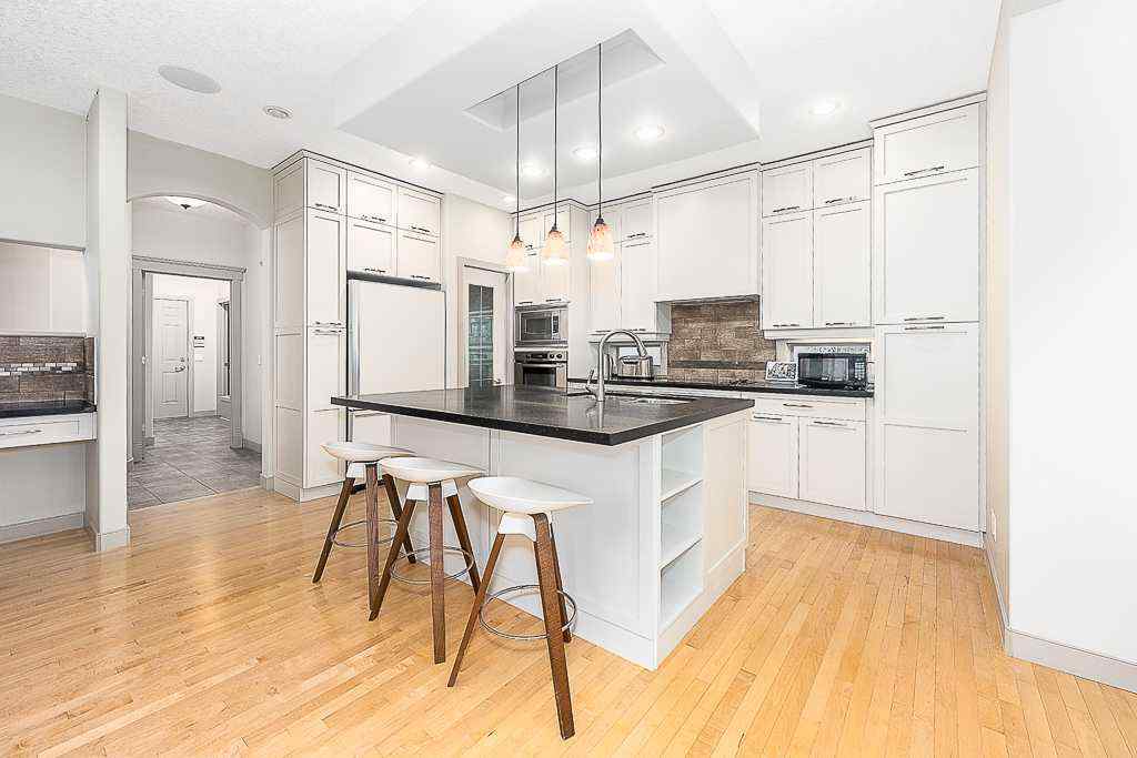 MLS® # A2267358 - 91 Discovery Ridge Boulevard SW in Discovery Ridge Calgary, Residential Open Houses