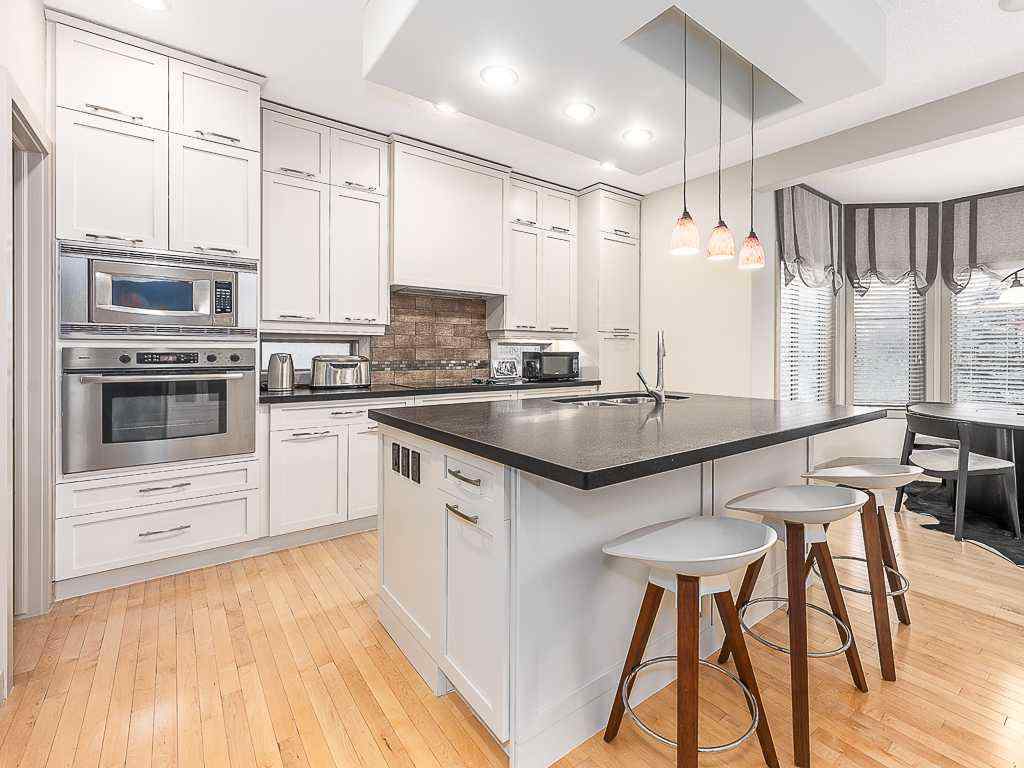 MLS® # A2267358 - 91 Discovery Ridge Boulevard SW in Discovery Ridge Calgary, Residential Open Houses