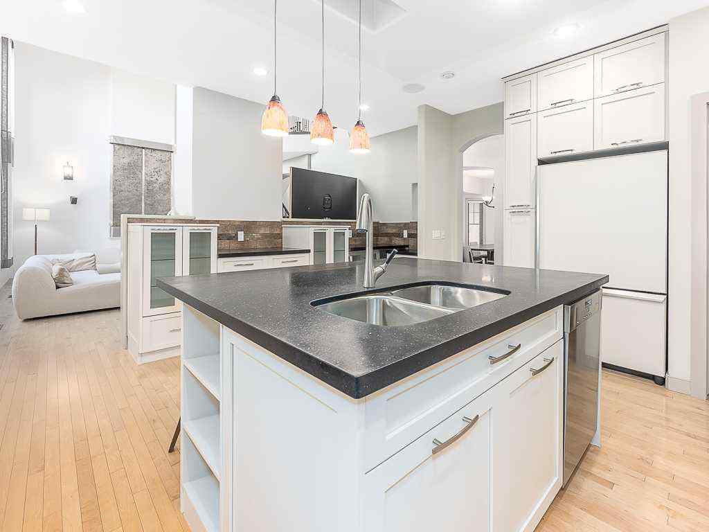 MLS® # A2267358 - 91 Discovery Ridge Boulevard SW in Discovery Ridge Calgary, Residential Open Houses