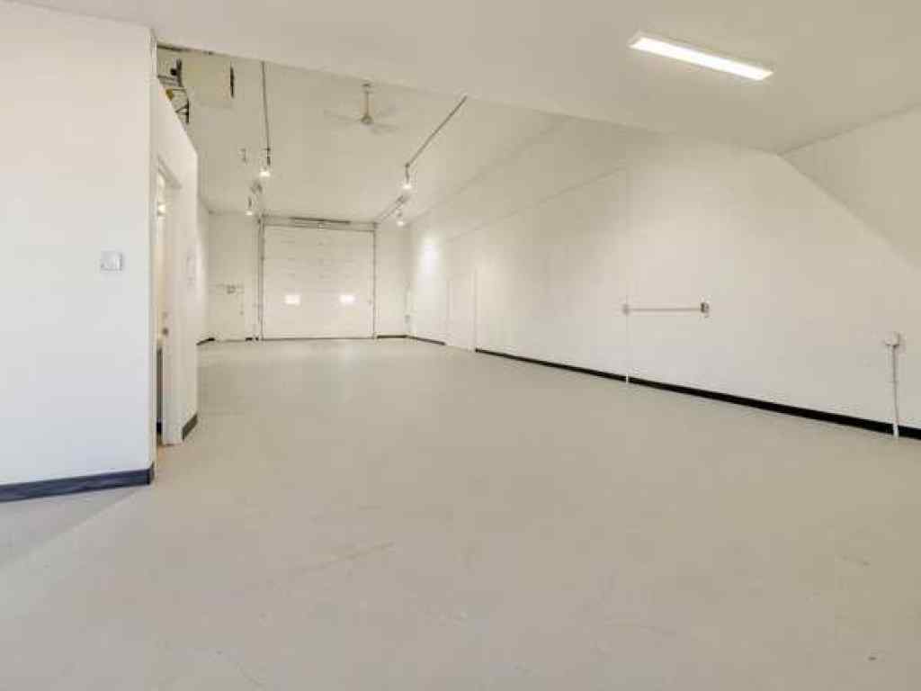 MLS® A2267363 - 3608 14 Avenue N in Churchill Industrial Park Lethbridge, Commercial