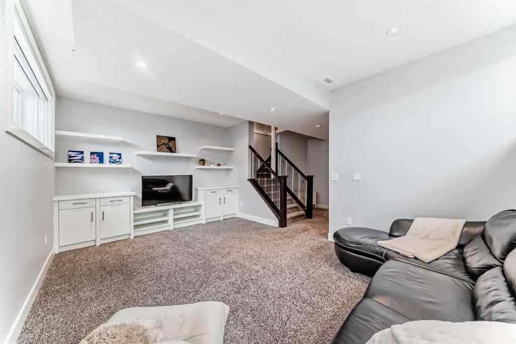 MLS® A2267367 - 4640 15 Avenue NW in Montgomery Calgary, Residential