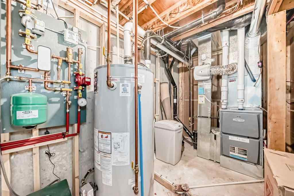 MLS® A2267367 - 4640 15 Avenue NW in Montgomery Calgary, Residential