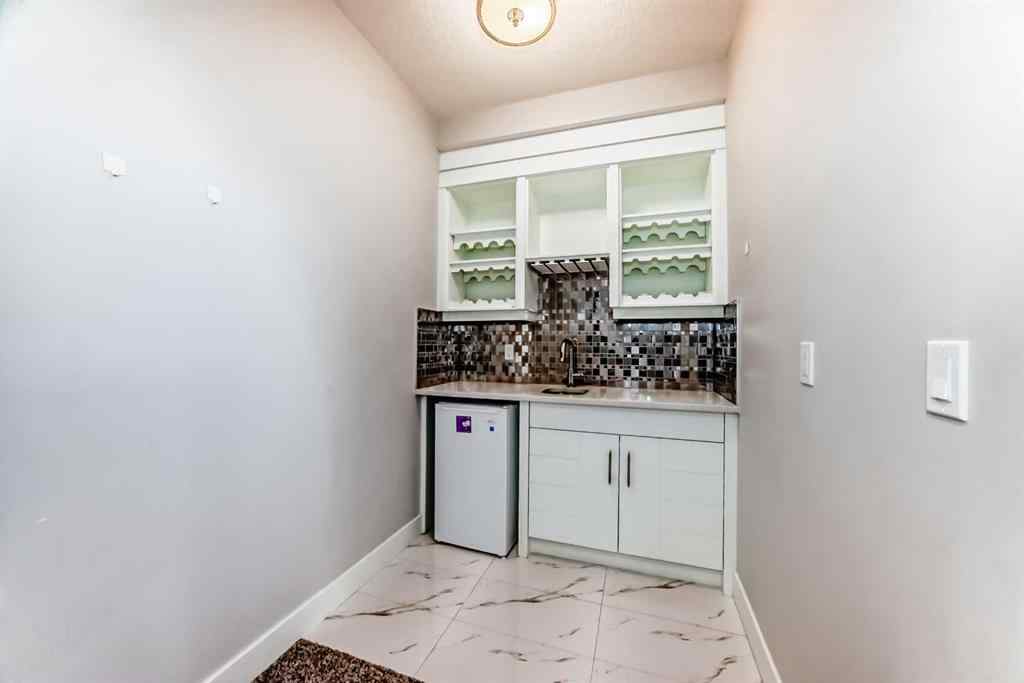 MLS® A2267367 - 4640 15 Avenue NW in Montgomery Calgary, Residential