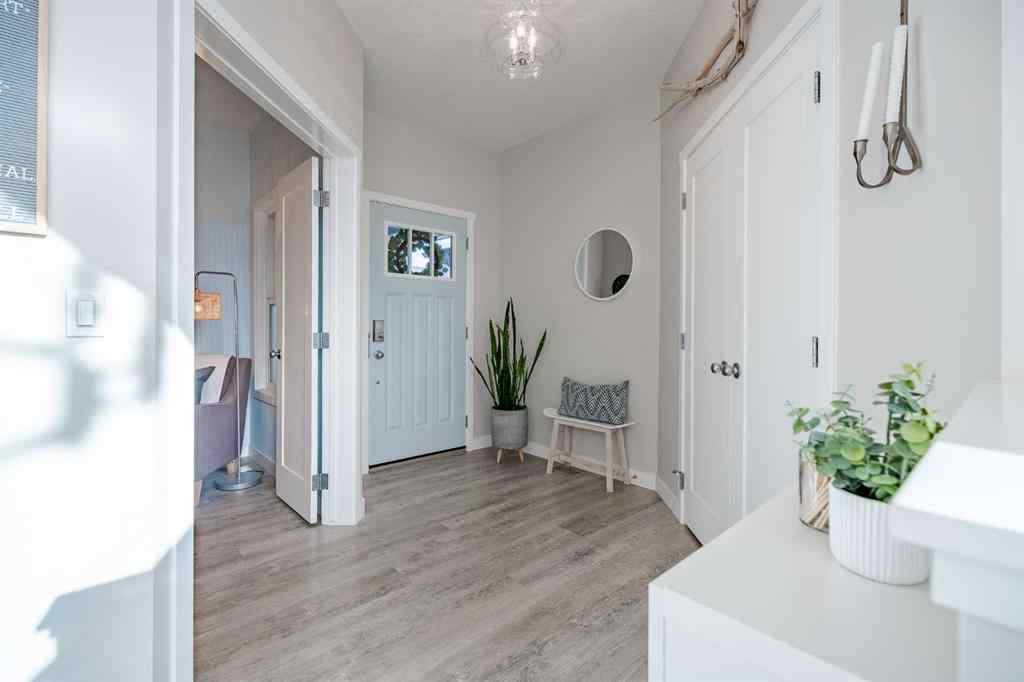 MLS&reg; # A2267368 - 222 Kingfisher Crescent SE in Kings Heights Airdrie, Residential Open Houses