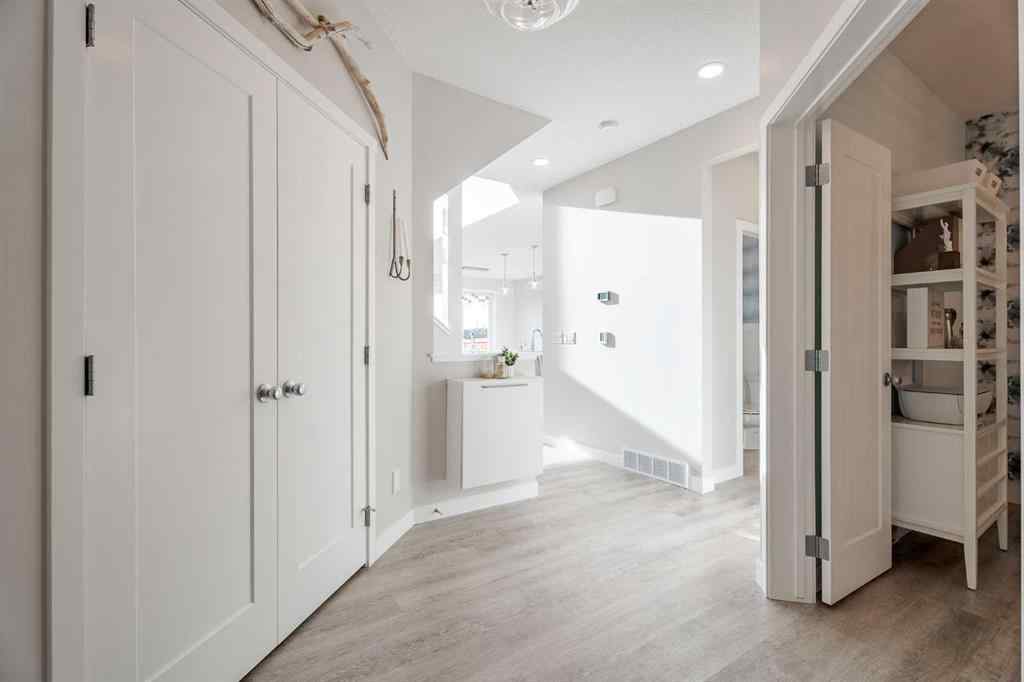 MLS&reg; # A2267368 - 222 Kingfisher Crescent SE in Kings Heights Airdrie, Residential Open Houses