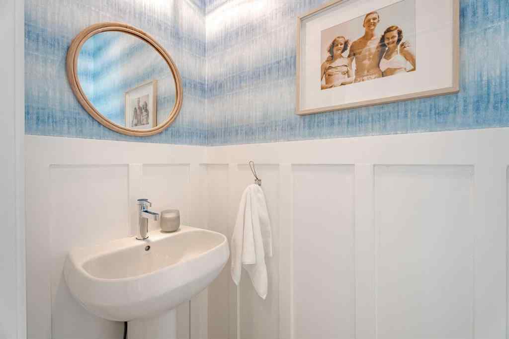 MLS&reg; # A2267368 - 222 Kingfisher Crescent SE in Kings Heights Airdrie, Residential Open Houses