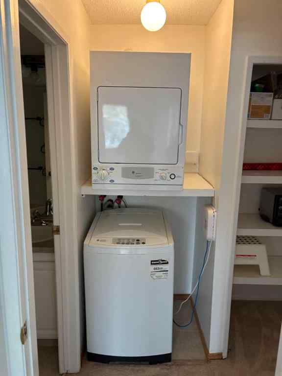 MLS® A2267372 - Unit #15 821 3 Avenue SW in Downtown Commercial Core Calgary, Residential