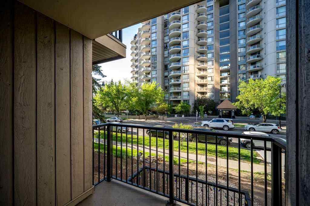 MLS® A2267372 - Unit #15 821 3 Avenue SW in Downtown Commercial Core Calgary, Residential