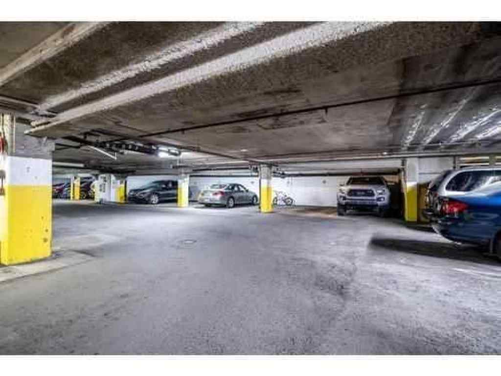 MLS® A2267372 - Unit #15 821 3 Avenue SW in Downtown Commercial Core Calgary, Residential
