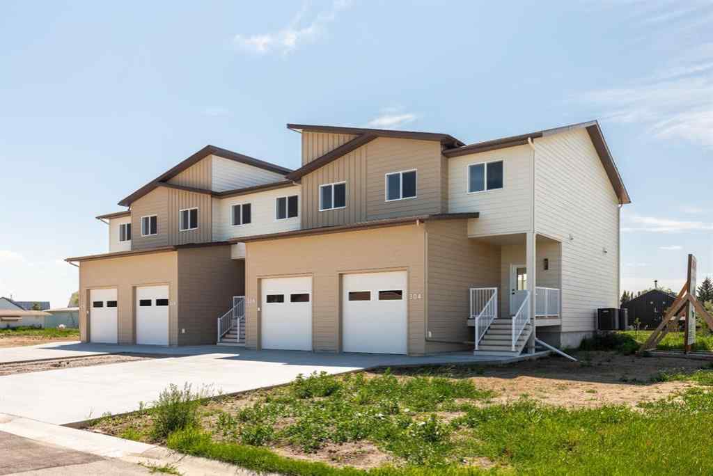 MLS® A2267373 - 304 S 50 W   in NONE Raymond, Residential