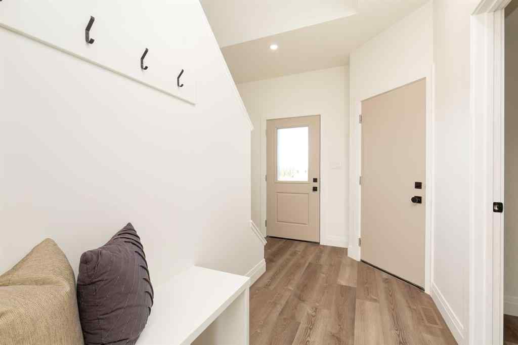 MLS® A2267373 - 304 S 50 W   in NONE Raymond, Residential