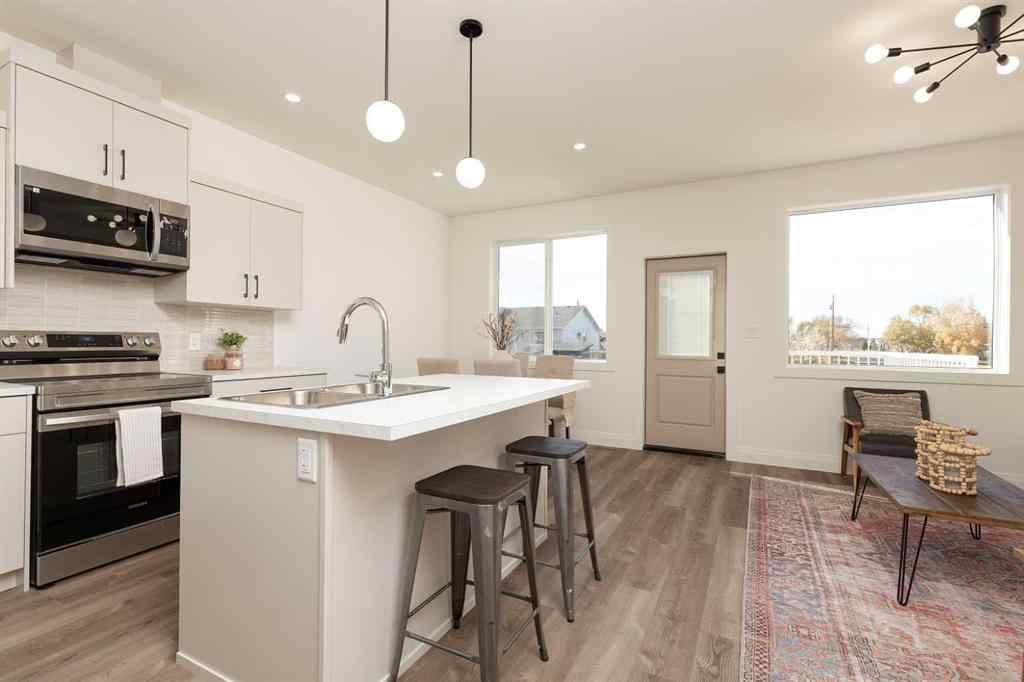 MLS® A2267373 - 304 S 50 W   in NONE Raymond, Residential