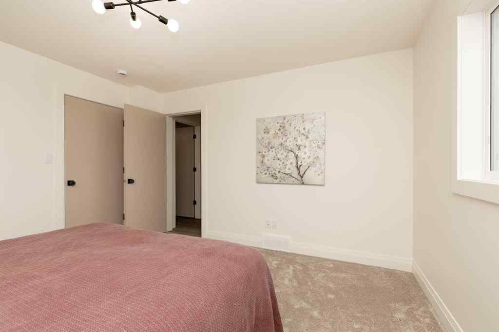 MLS® A2267373 - 304 S 50 W   in NONE Raymond, Residential