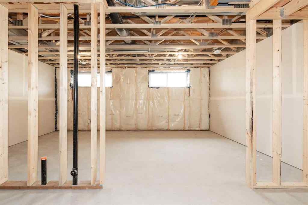 MLS® A2267373 - 304 S 50 W   in NONE Raymond, Residential