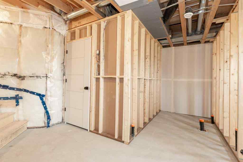 MLS® A2267373 - 304 S 50 W   in NONE Raymond, Residential