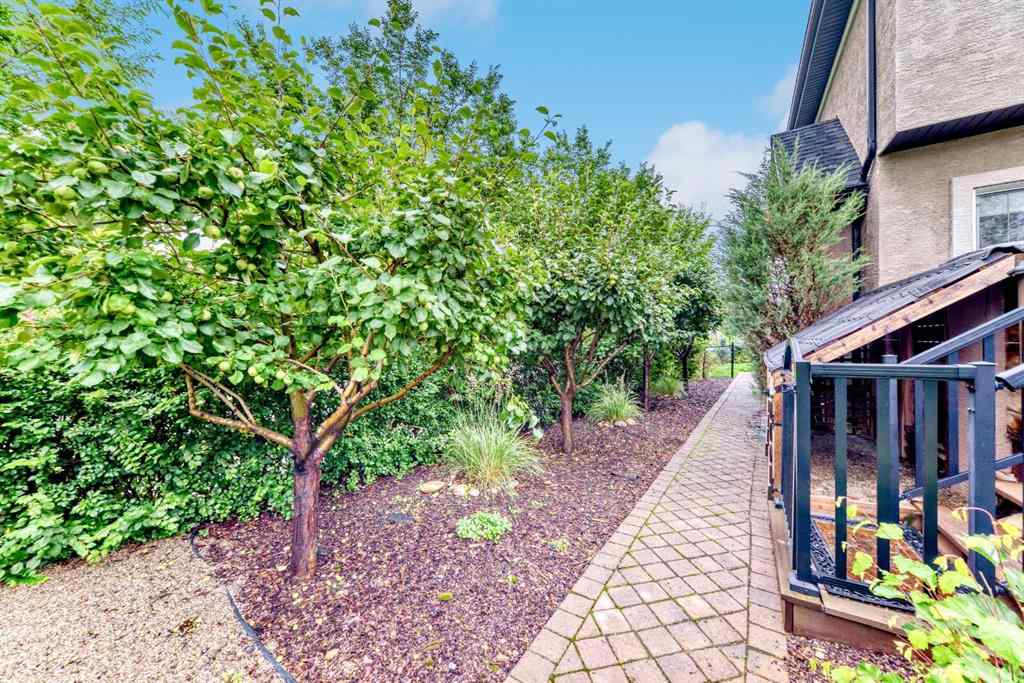 MLS® A2267374 - 2 Tuscany Estates Crescent NW in Tuscany Calgary, Residential