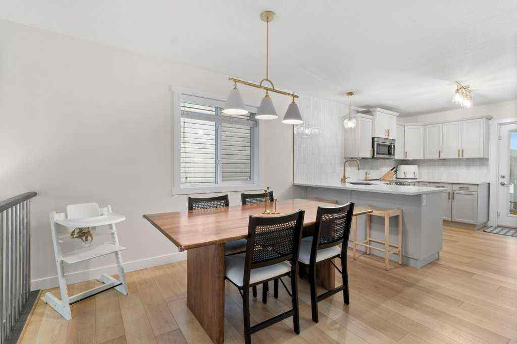 MLS® A2267377 - 14 Village Crescent  in Vanier East Red Deer, Residential