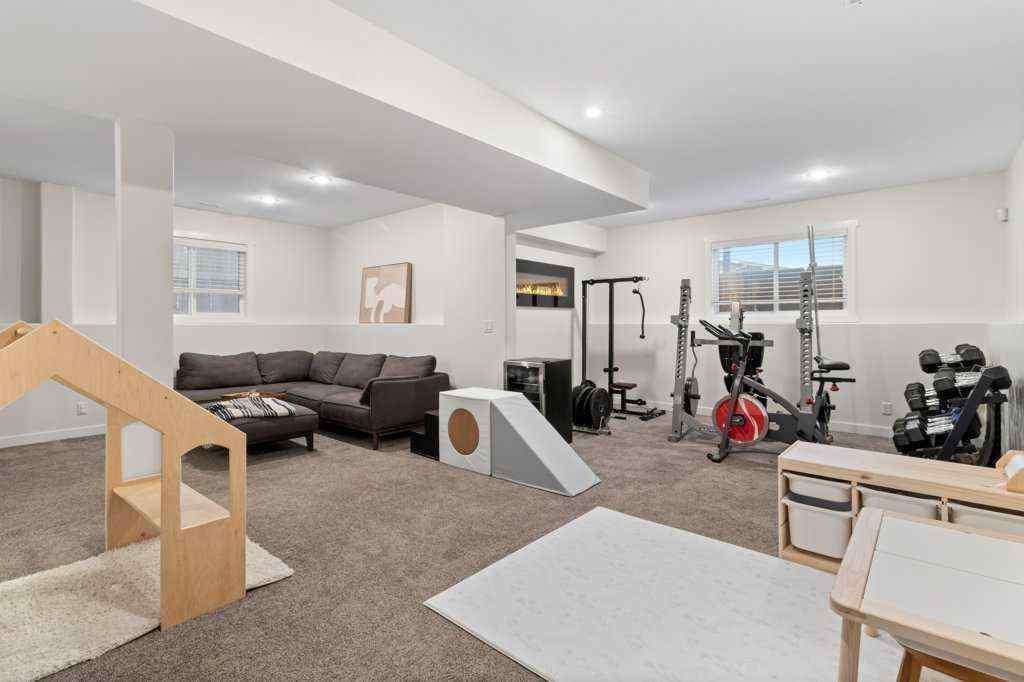 MLS® A2267377 - 14 Village Crescent  in Vanier East Red Deer, Residential