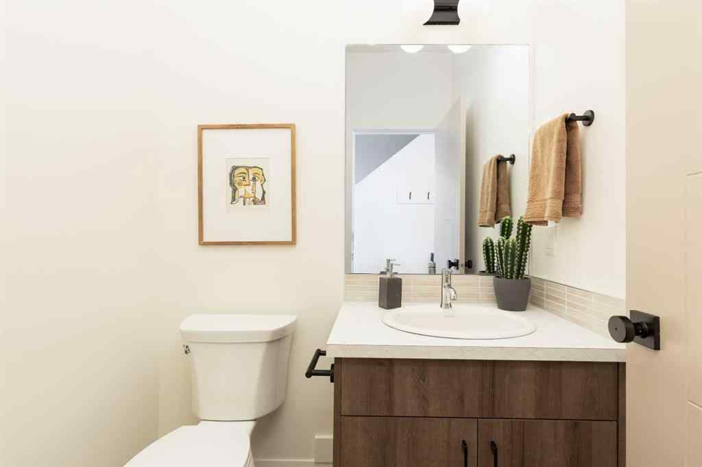 MLS® A2267378 - 306 S 50 W   in NONE Raymond, Residential