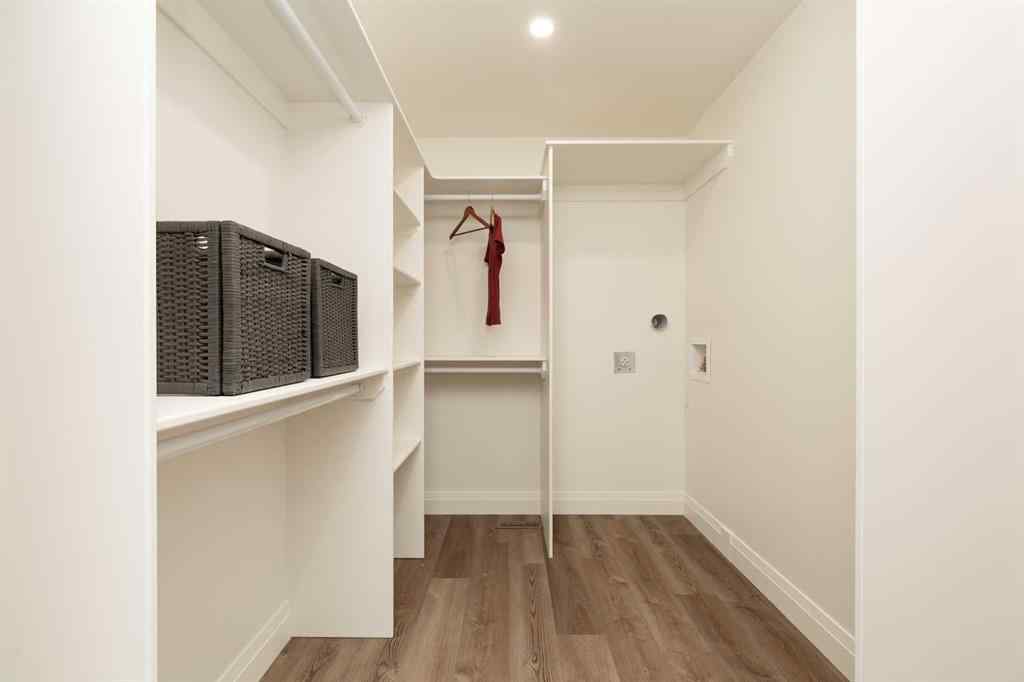 MLS® A2267379 - 308 S 50 W   in NONE Raymond, Residential