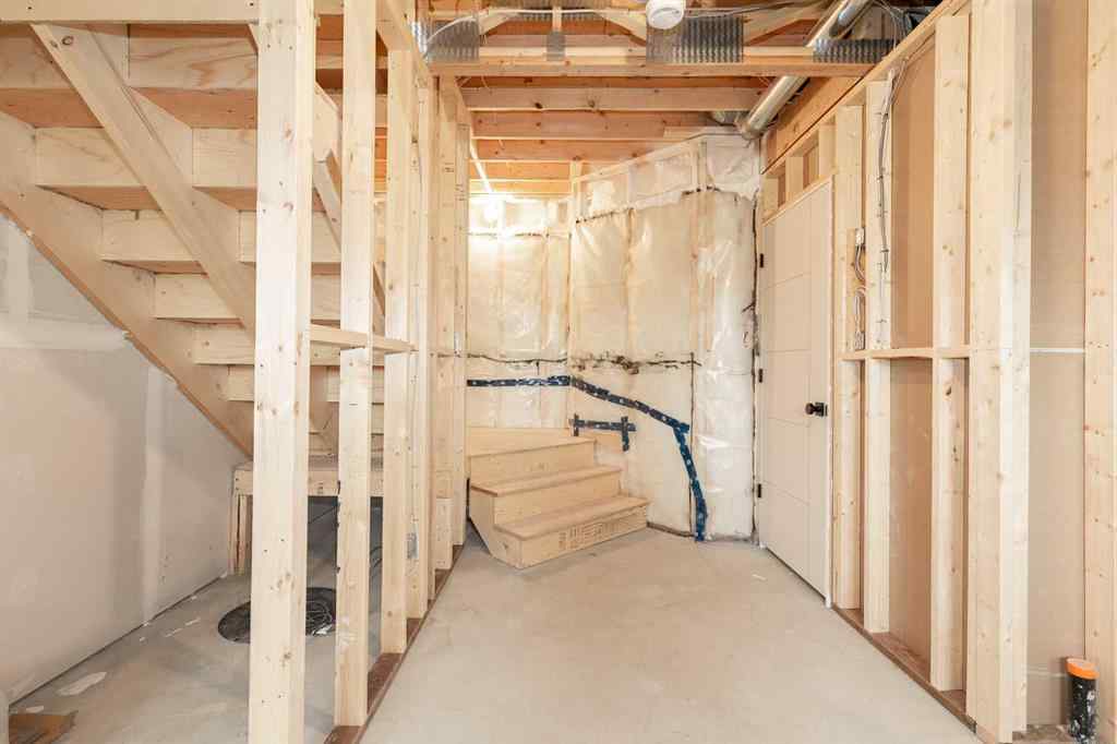 MLS® A2267379 - 308 S 50 W   in NONE Raymond, Residential