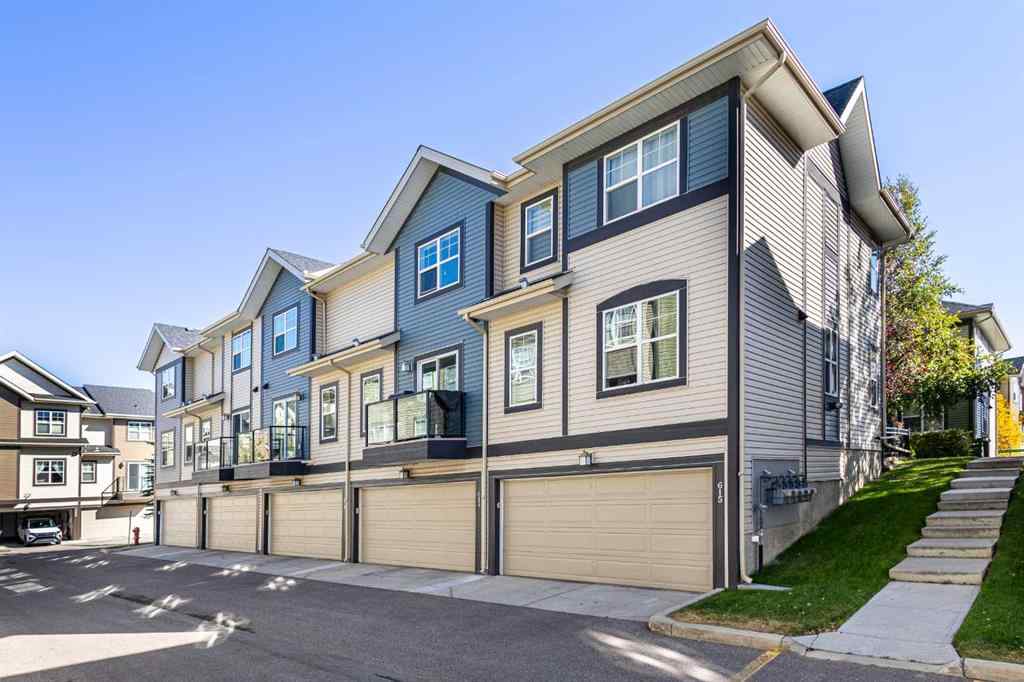 MLS® A2267383 - 619 Mckenzie Towne Square SE in McKenzie Towne Calgary, Residential