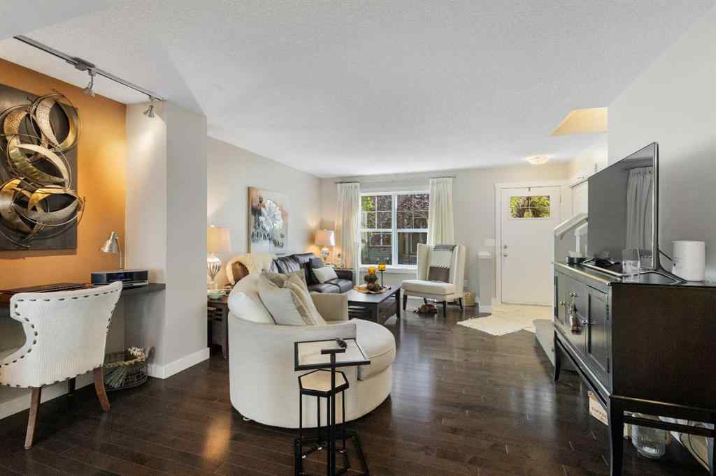 MLS® A2267383 - 619 Mckenzie Towne Square SE in McKenzie Towne Calgary, Residential