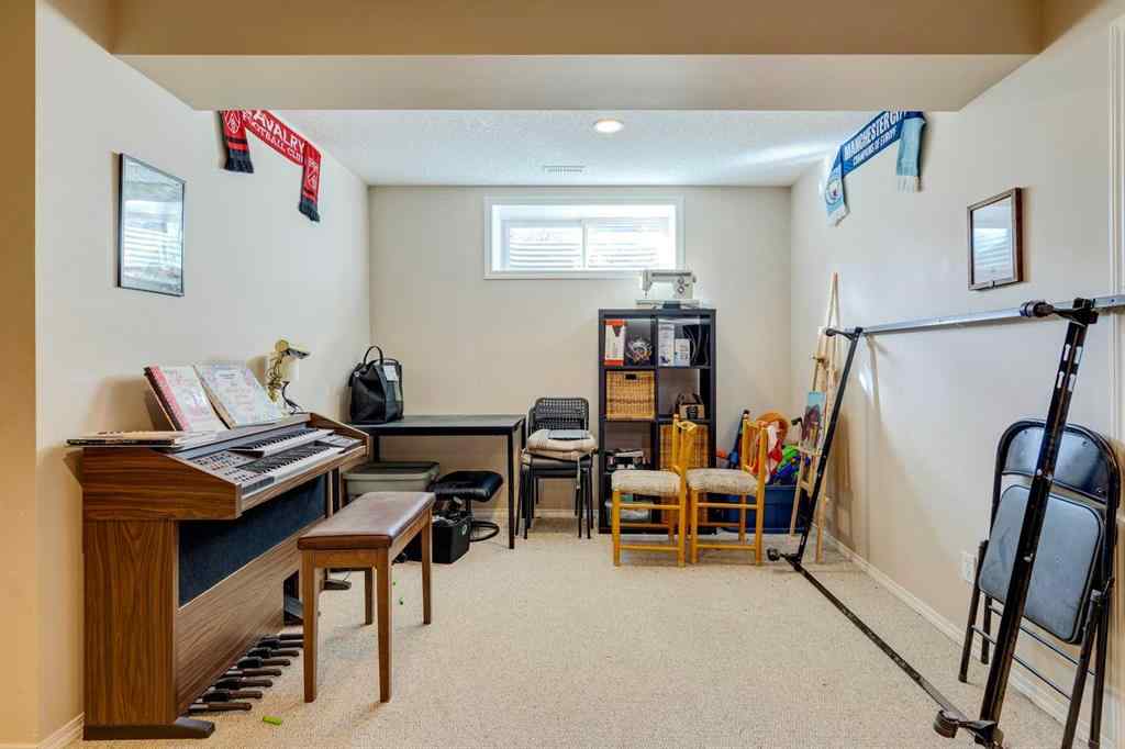 MLS® A2267385 - 184 Cimarron Park Circle  in Cimarron Park Okotoks, Residential