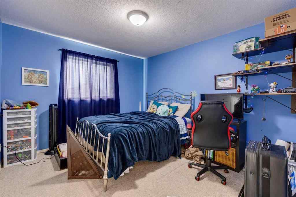 MLS® A2267385 - 184 Cimarron Park Circle  in Cimarron Park Okotoks, Residential