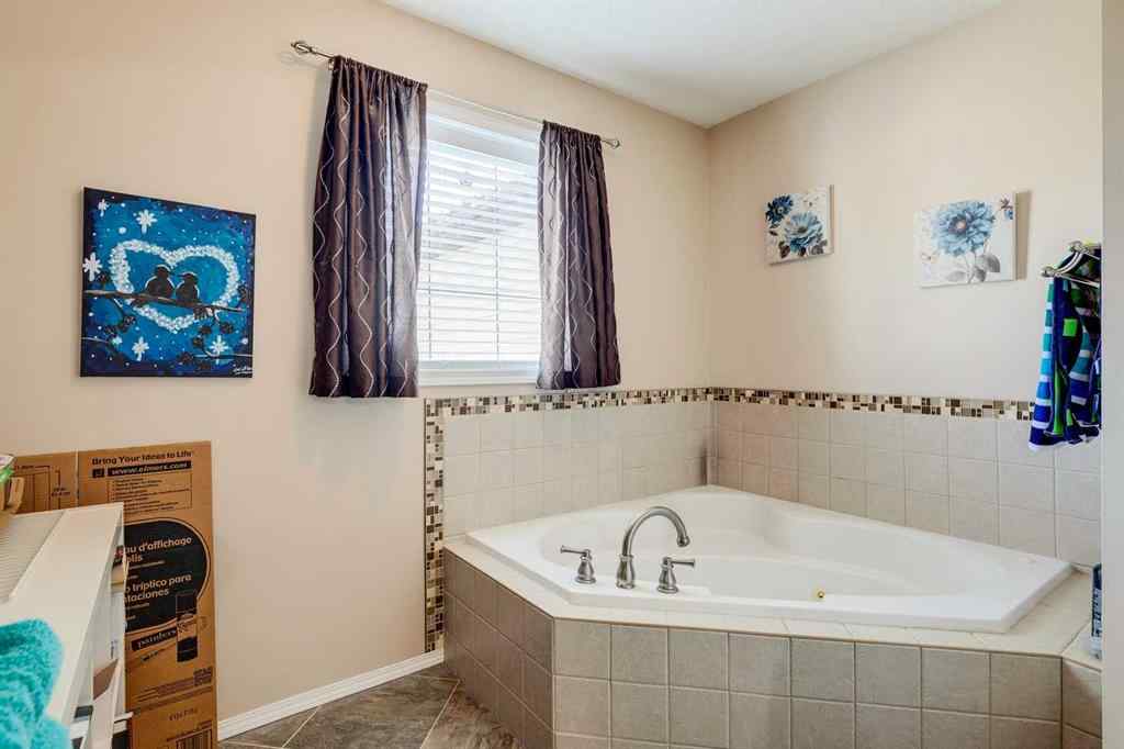 MLS® A2267385 - 184 Cimarron Park Circle  in Cimarron Park Okotoks, Residential