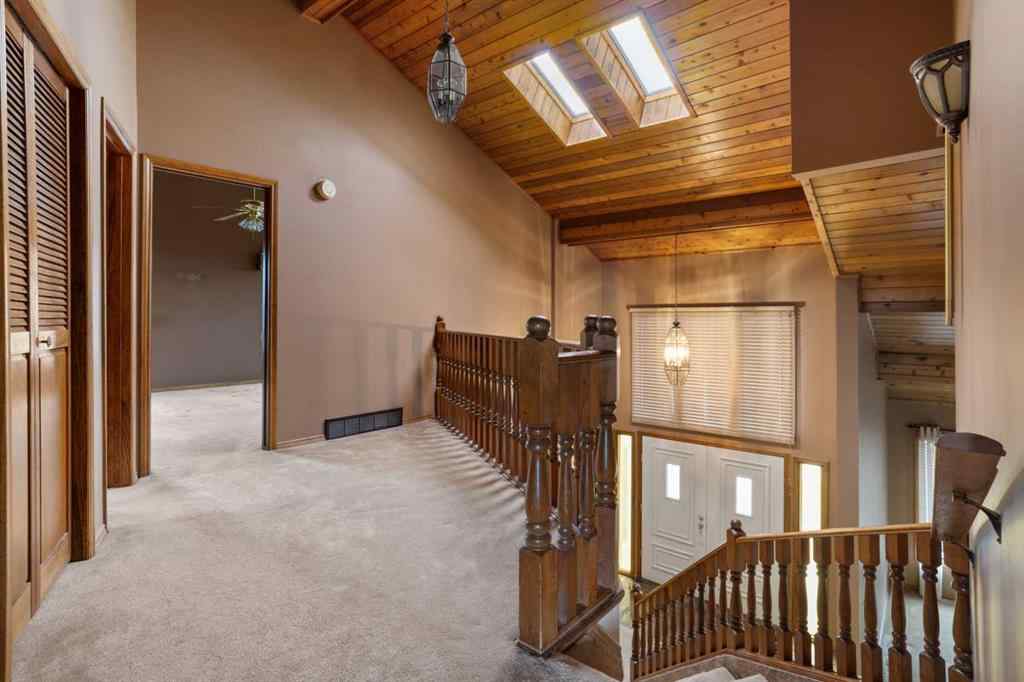 MLS® A2267386 - 4211 69 Street  in Duggan Park Camrose, Residential