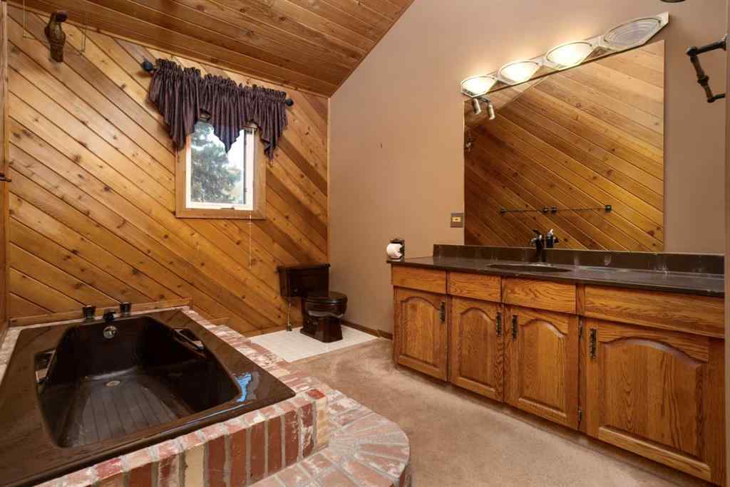 MLS® A2267386 - 4211 69 Street  in Duggan Park Camrose, Residential