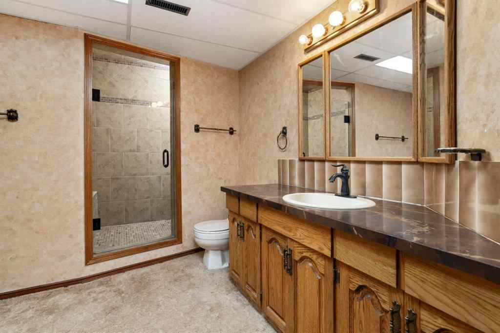 MLS® A2267386 - 4211 69 Street  in Duggan Park Camrose, Residential