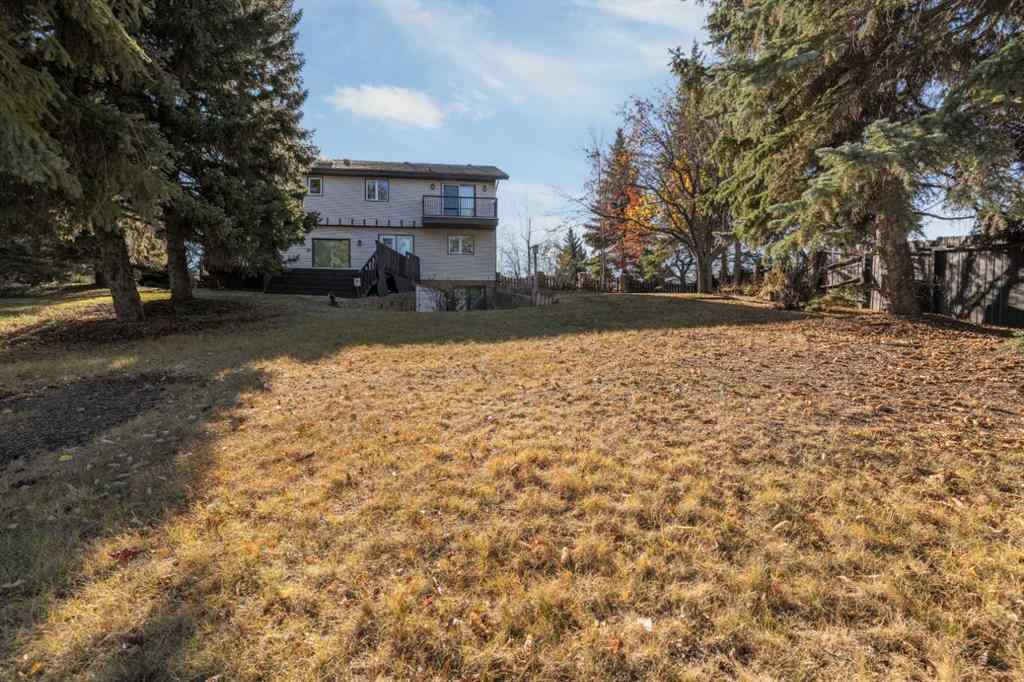 MLS® A2267386 - 4211 69 Street  in Duggan Park Camrose, Residential