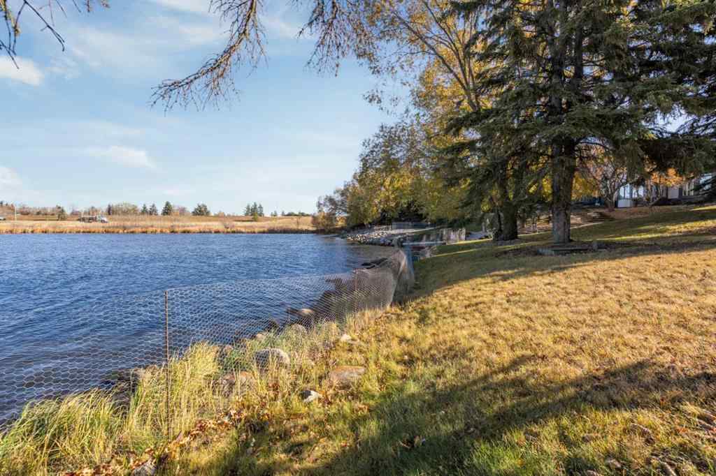 MLS® A2267386 - 4211 69 Street  in Duggan Park Camrose, Residential